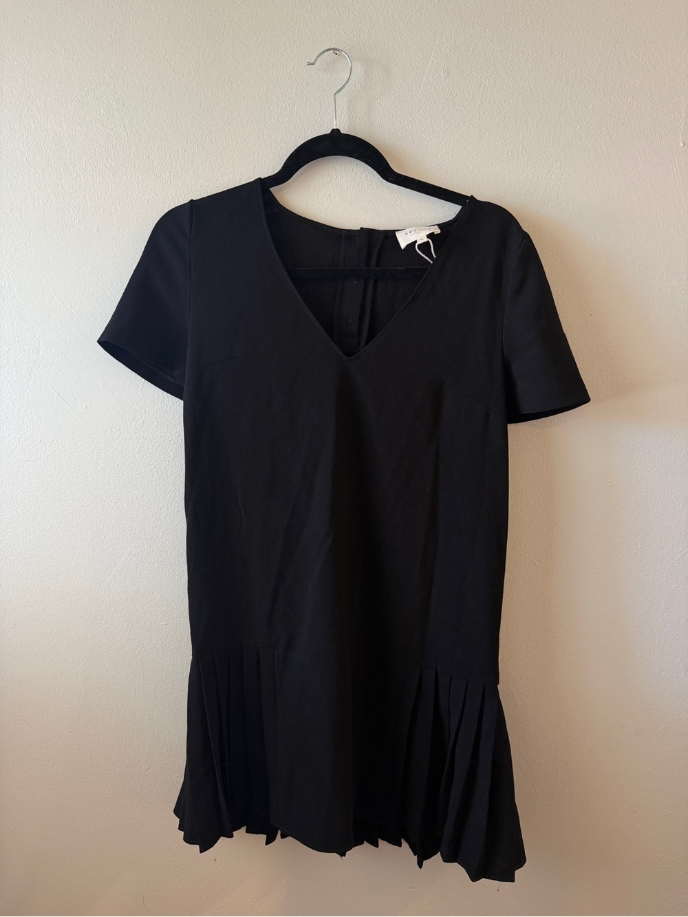 Sezane Liora Black V-Neck Short Sleeve Pleated-Hem Mini Dress